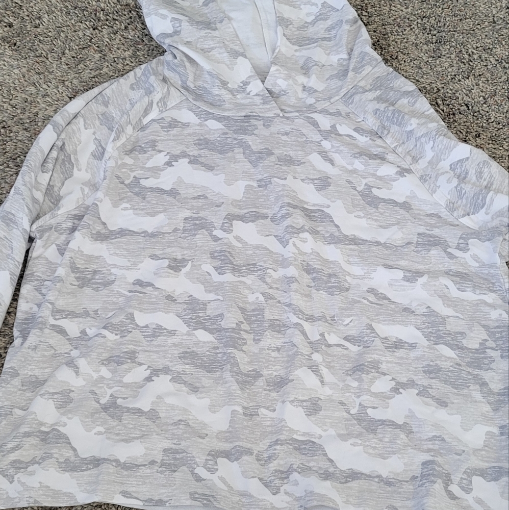 Rbx active wear shirt